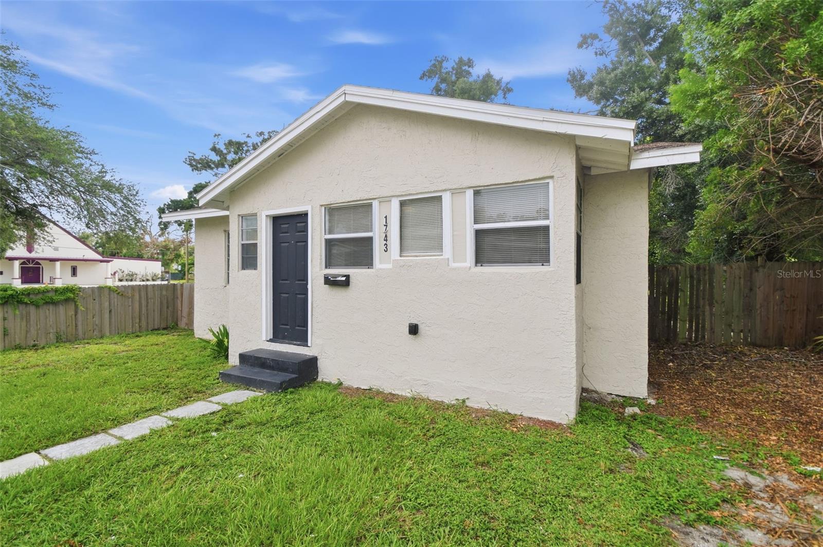 1743 30th, St Petersburg, FL 33712