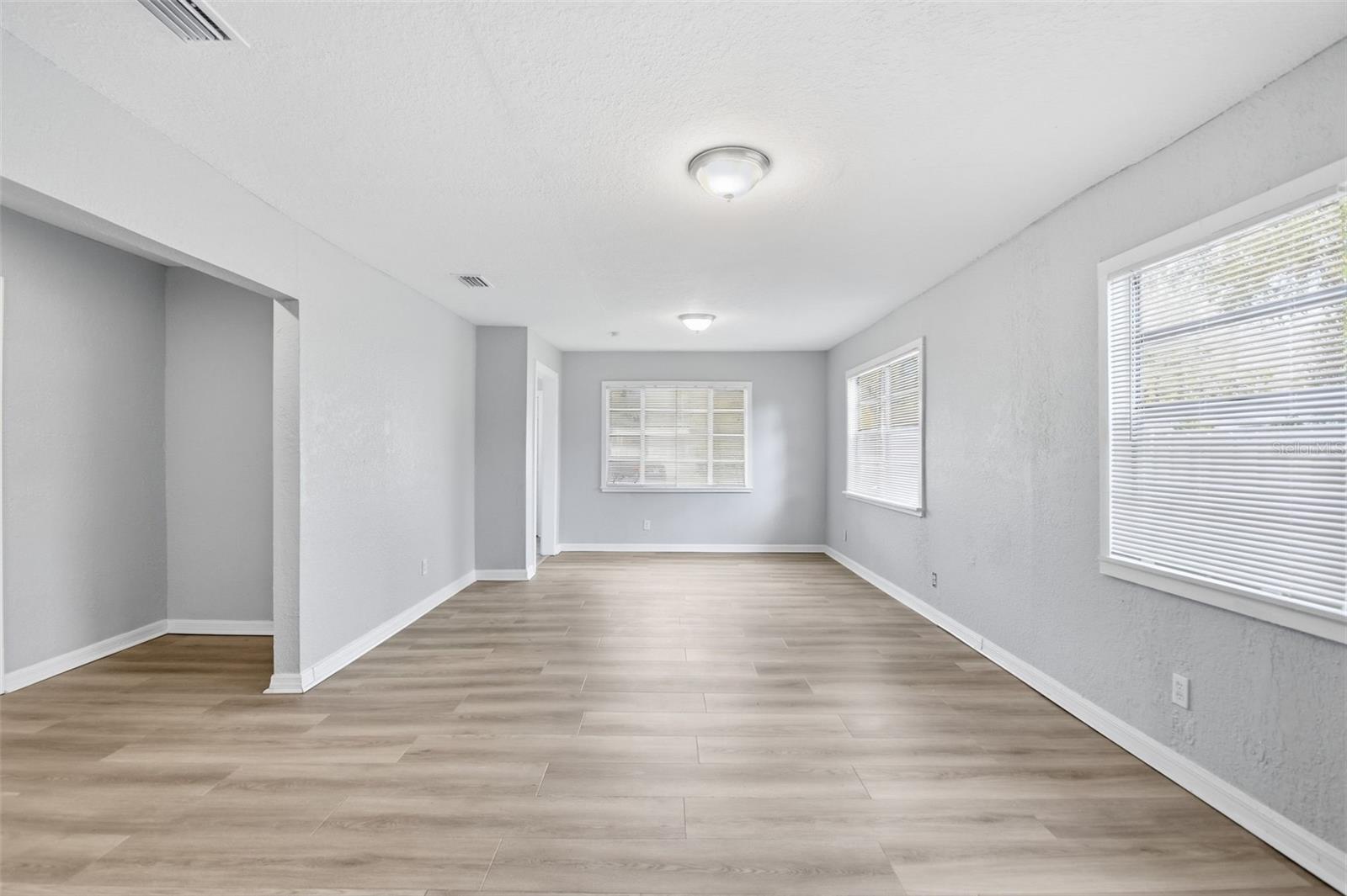 1743 30th, St Petersburg, FL 33712