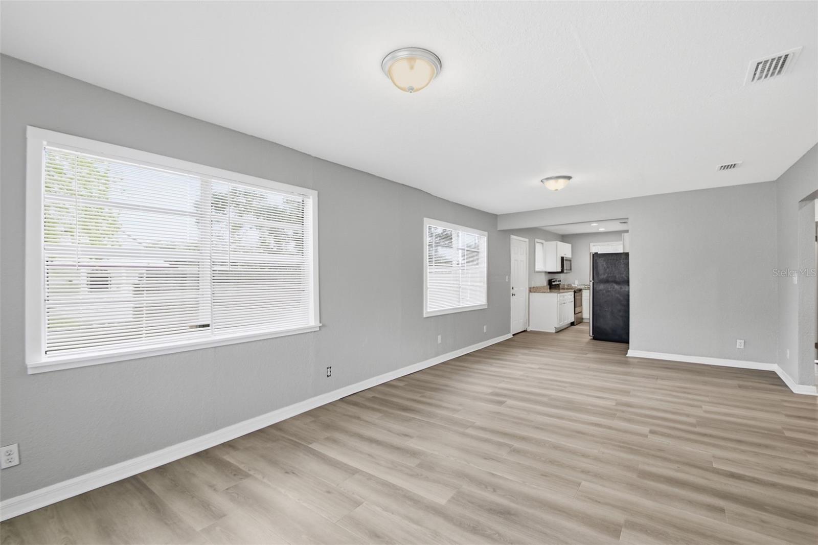 1743 30th, St Petersburg, FL 33712