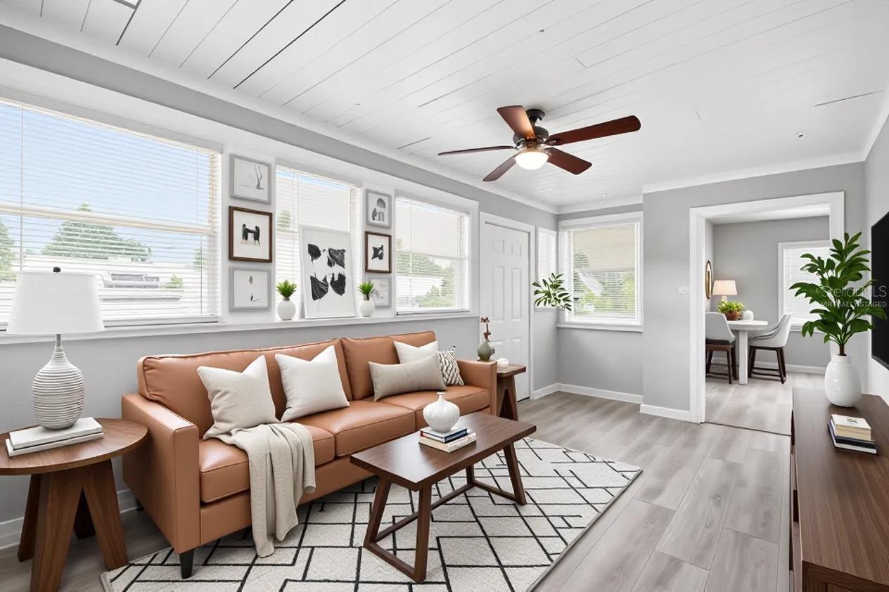 1743 30th, St Petersburg, FL 33712