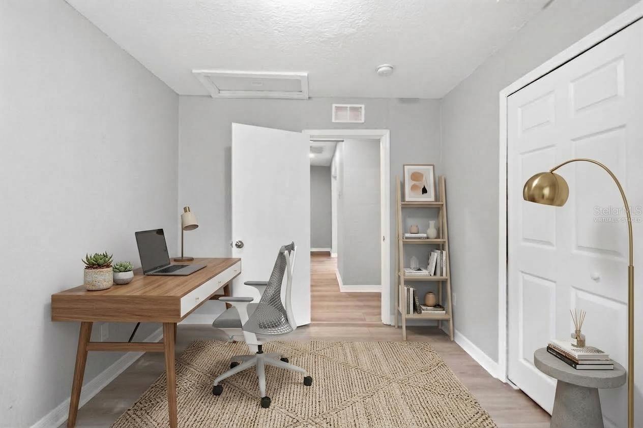 1743 30th, St Petersburg, FL 33712