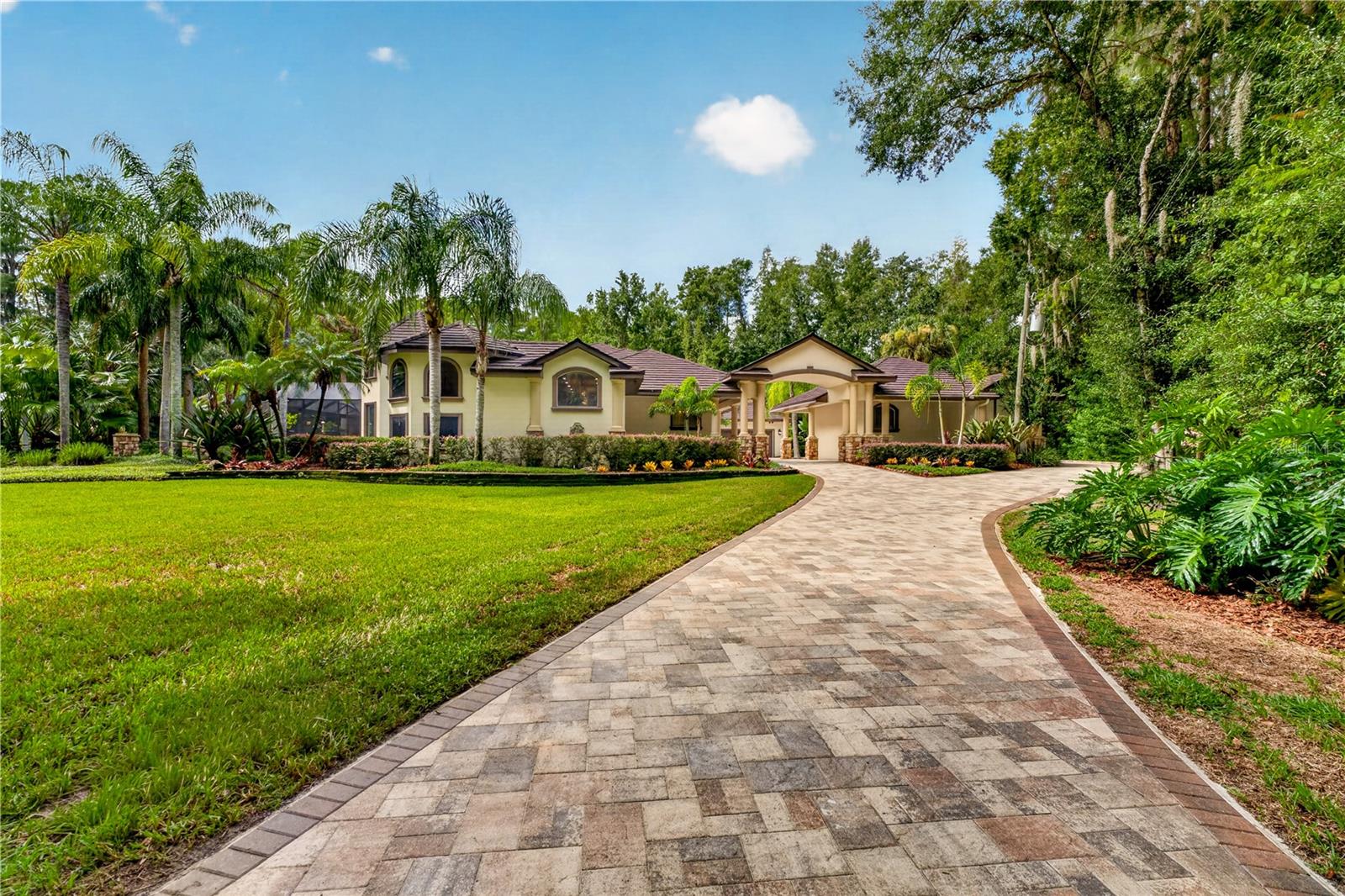21732 Shamu, Land O Lakes, FL 34639