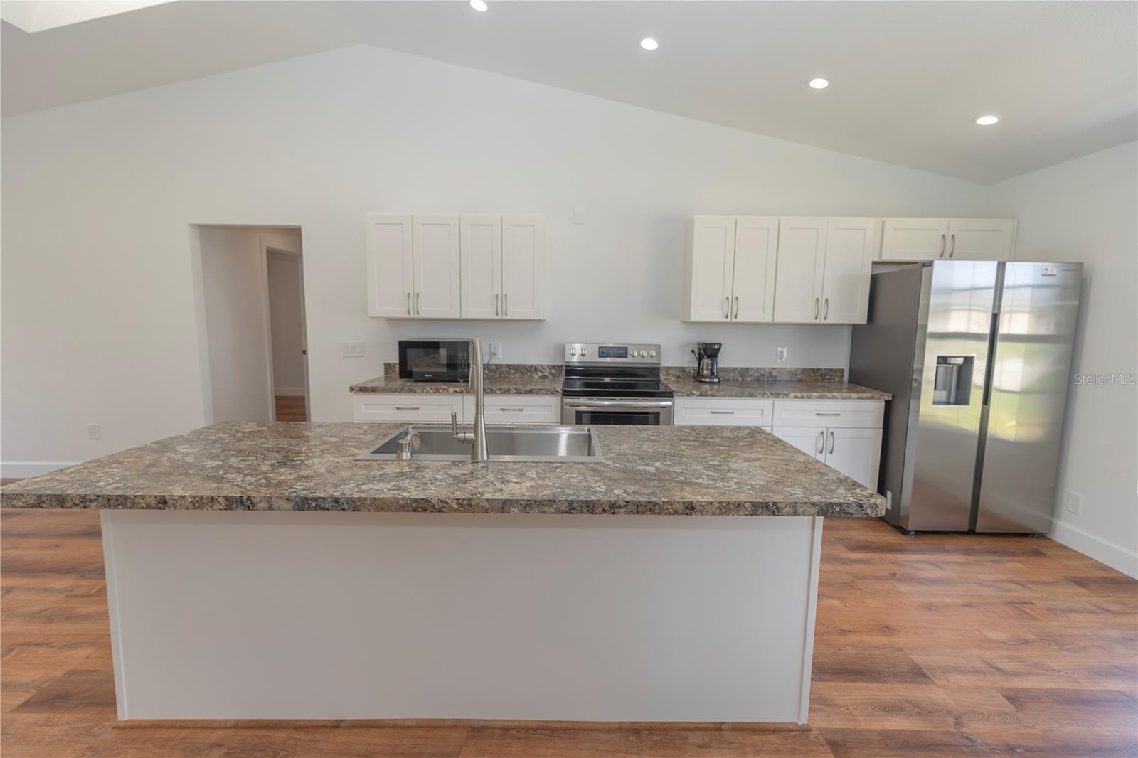 10453 Greenway, Englewood, FL 34224