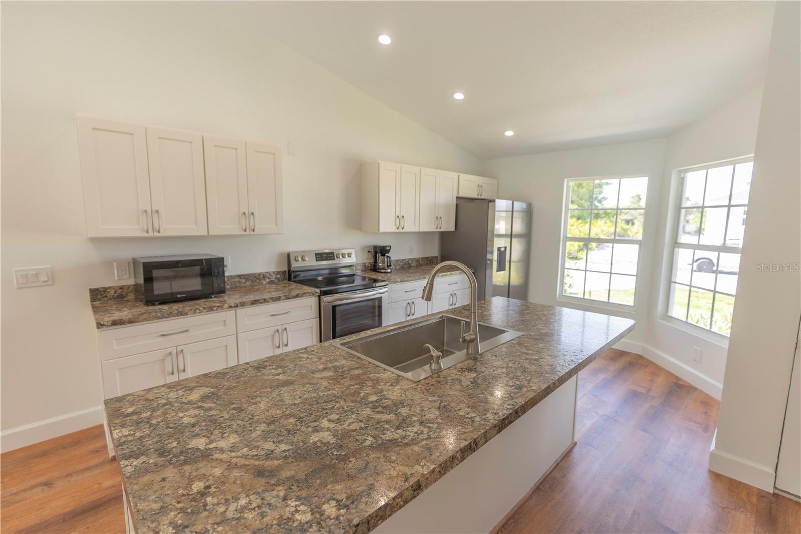 10453 Greenway, Englewood, FL 34224