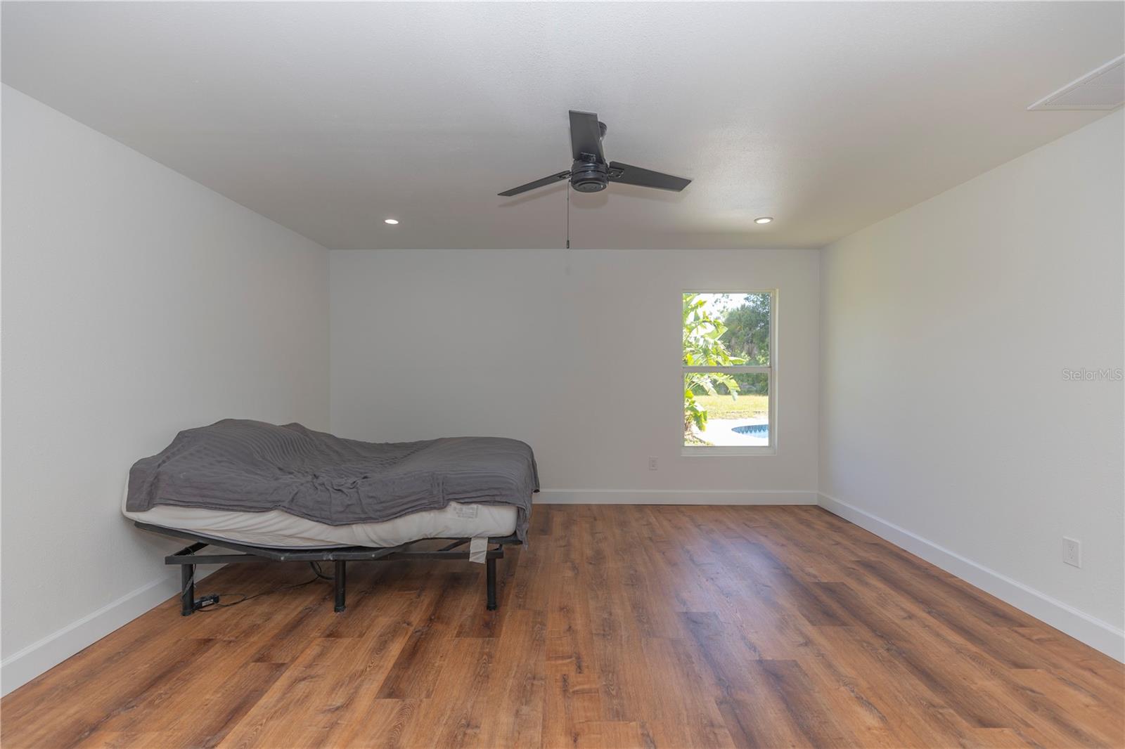 10453 Greenway, Englewood, FL 34224
