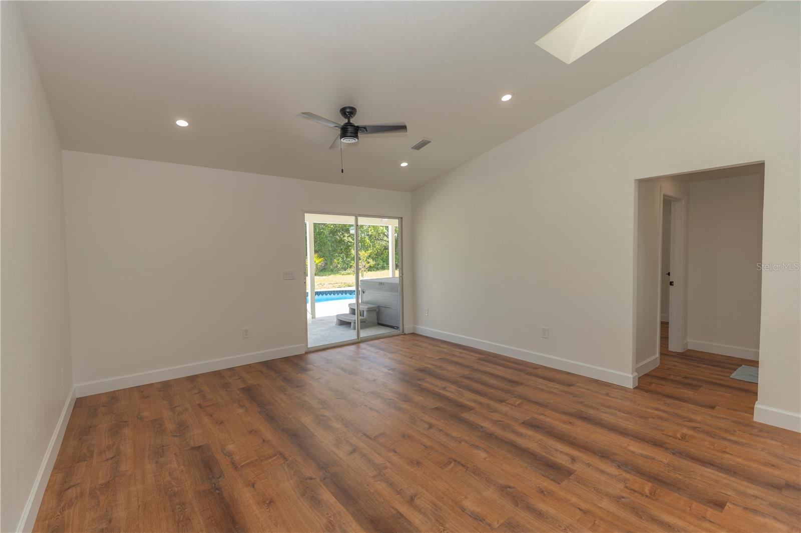 10453 Greenway, Englewood, FL 34224
