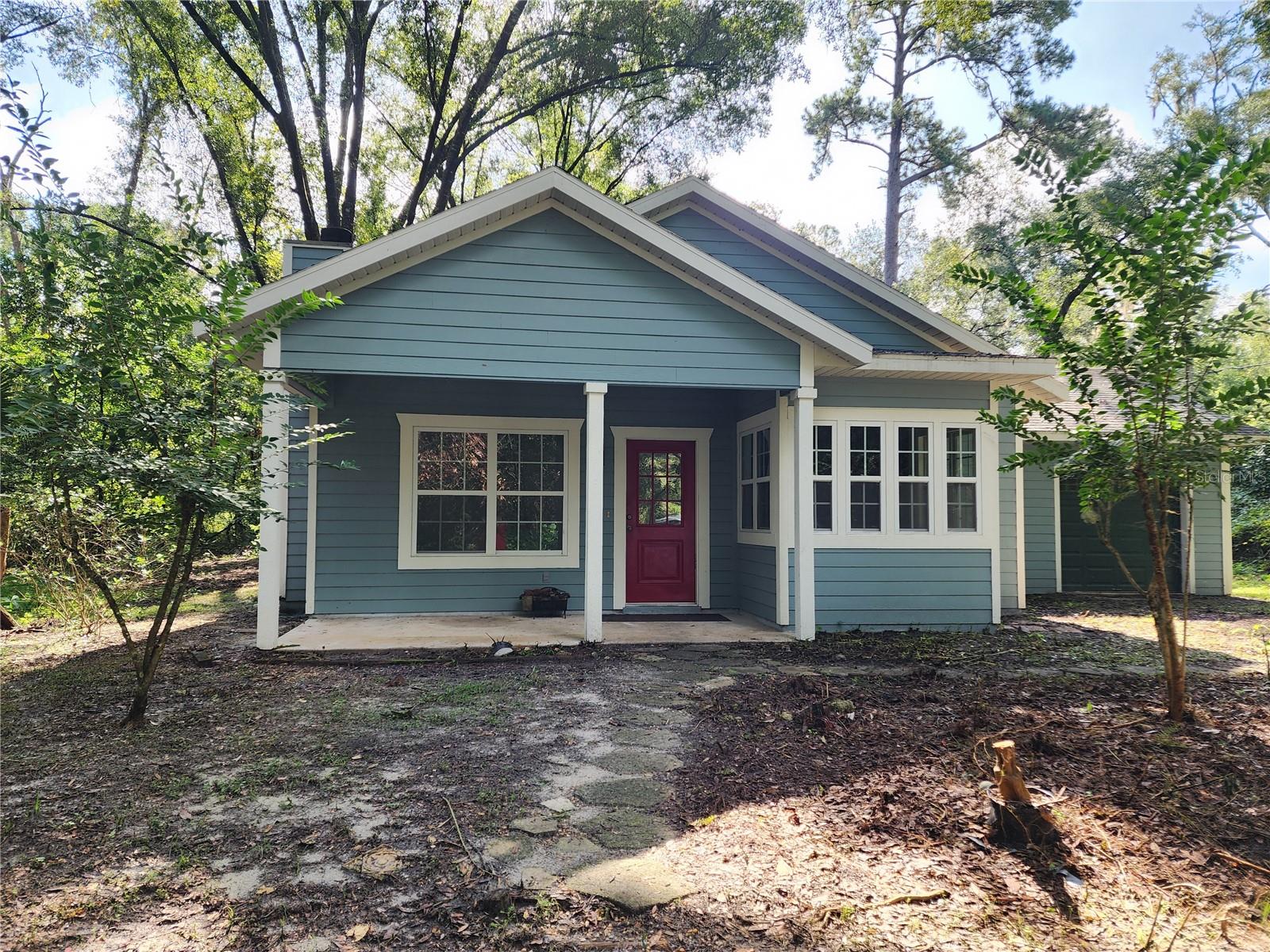 8909 2nd Street, Trenton, FL 32693