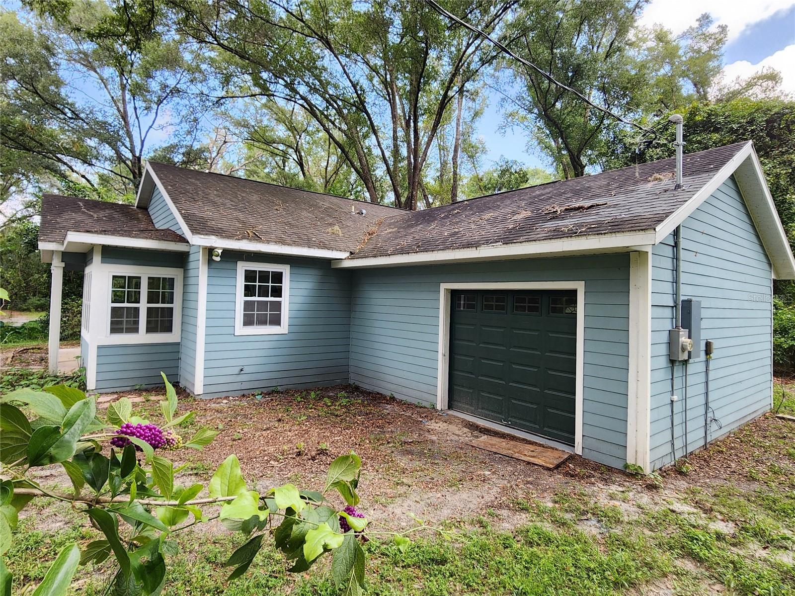 8909 2nd Street, Trenton, FL 32693