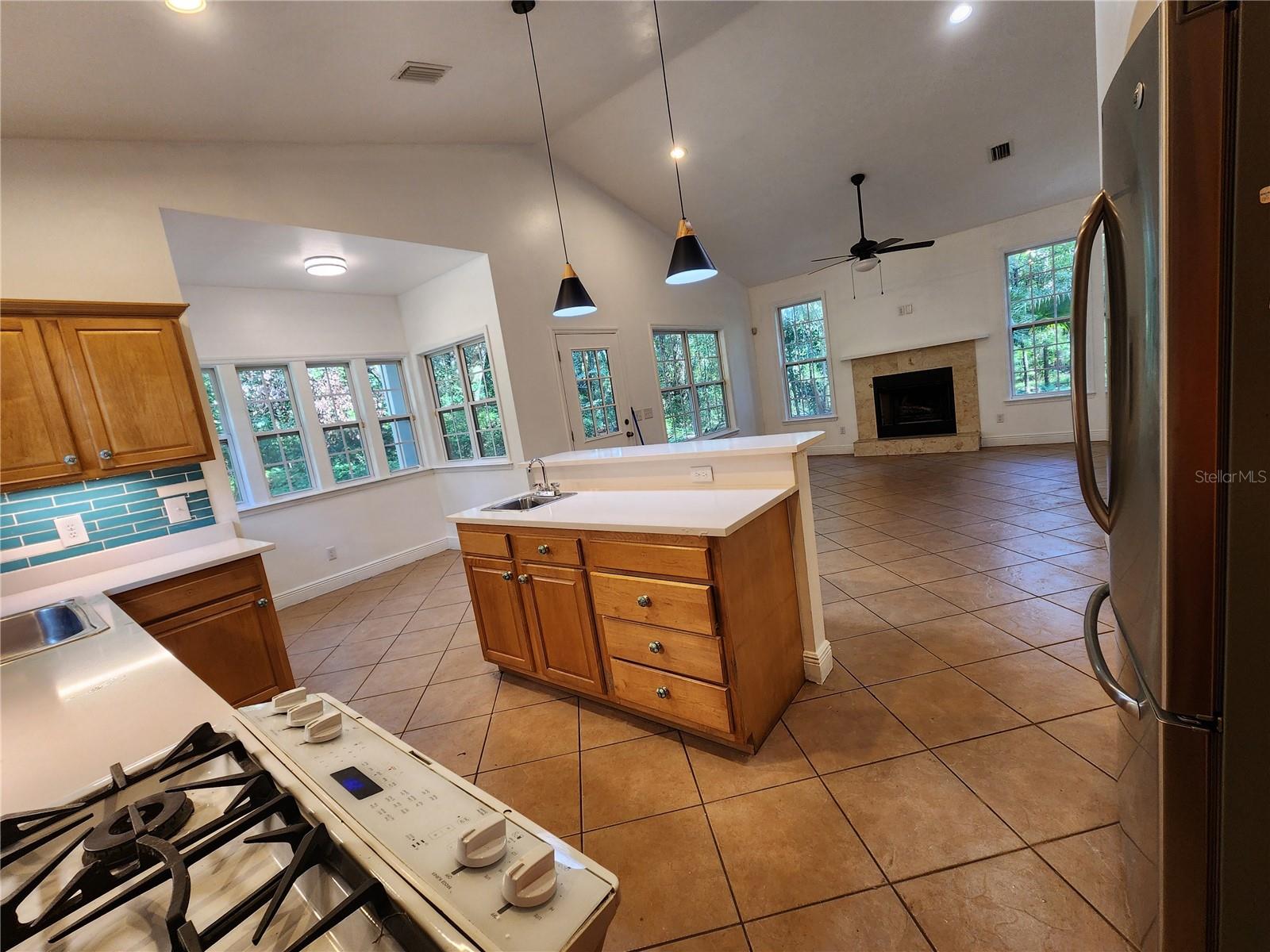 8909 2nd Street, Trenton, FL 32693