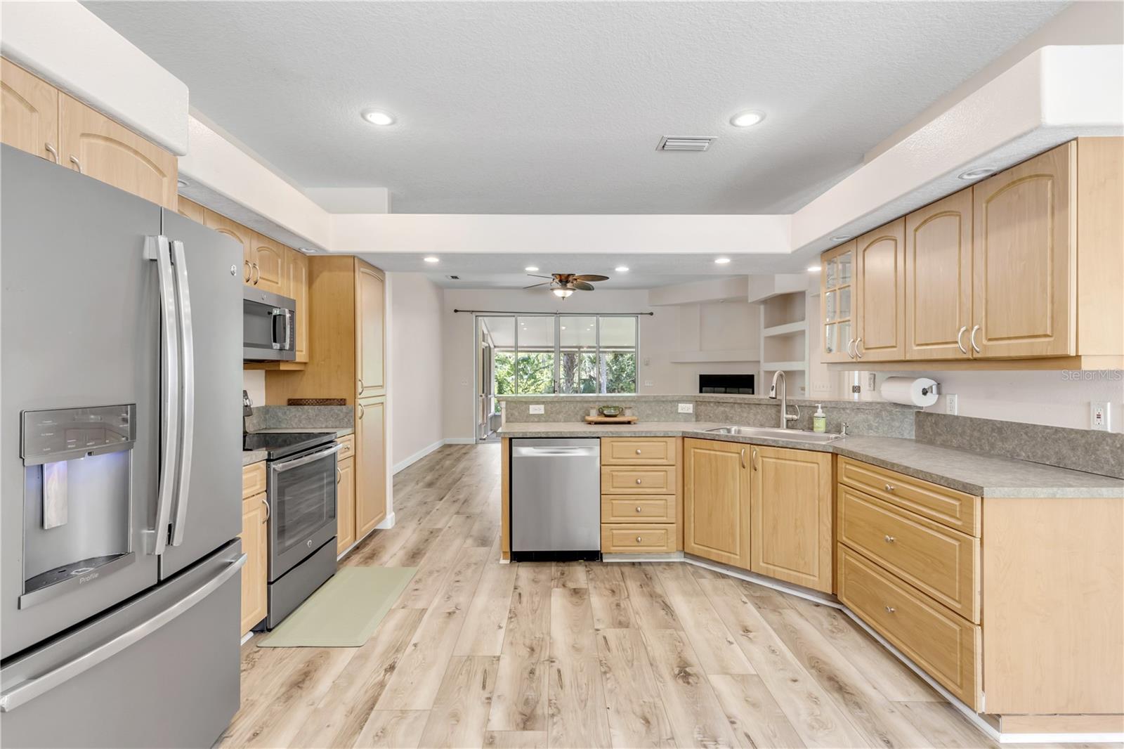 830 Duss, New Smyrna Beach, FL 32168