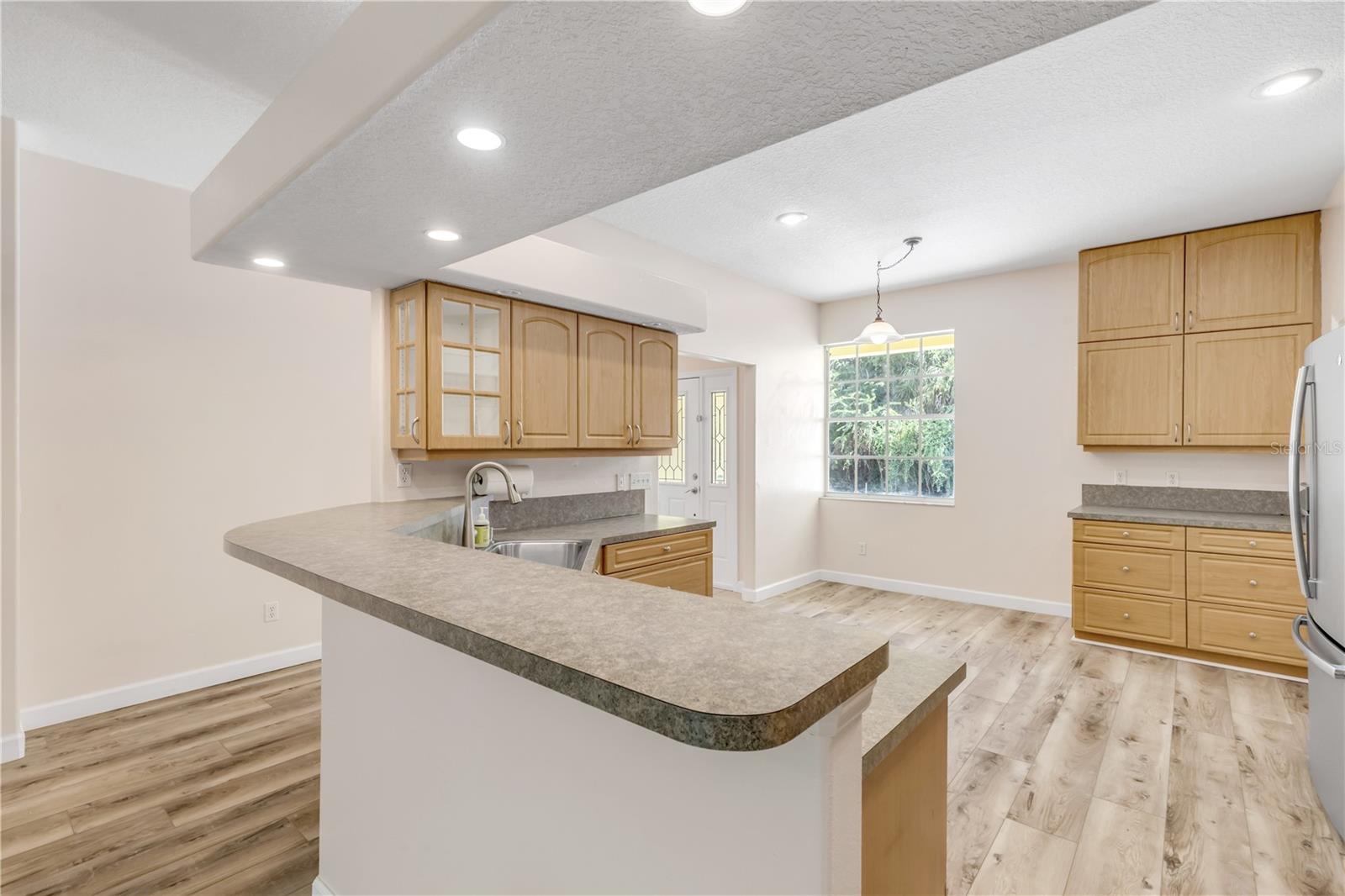 830 Duss, New Smyrna Beach, FL 32168