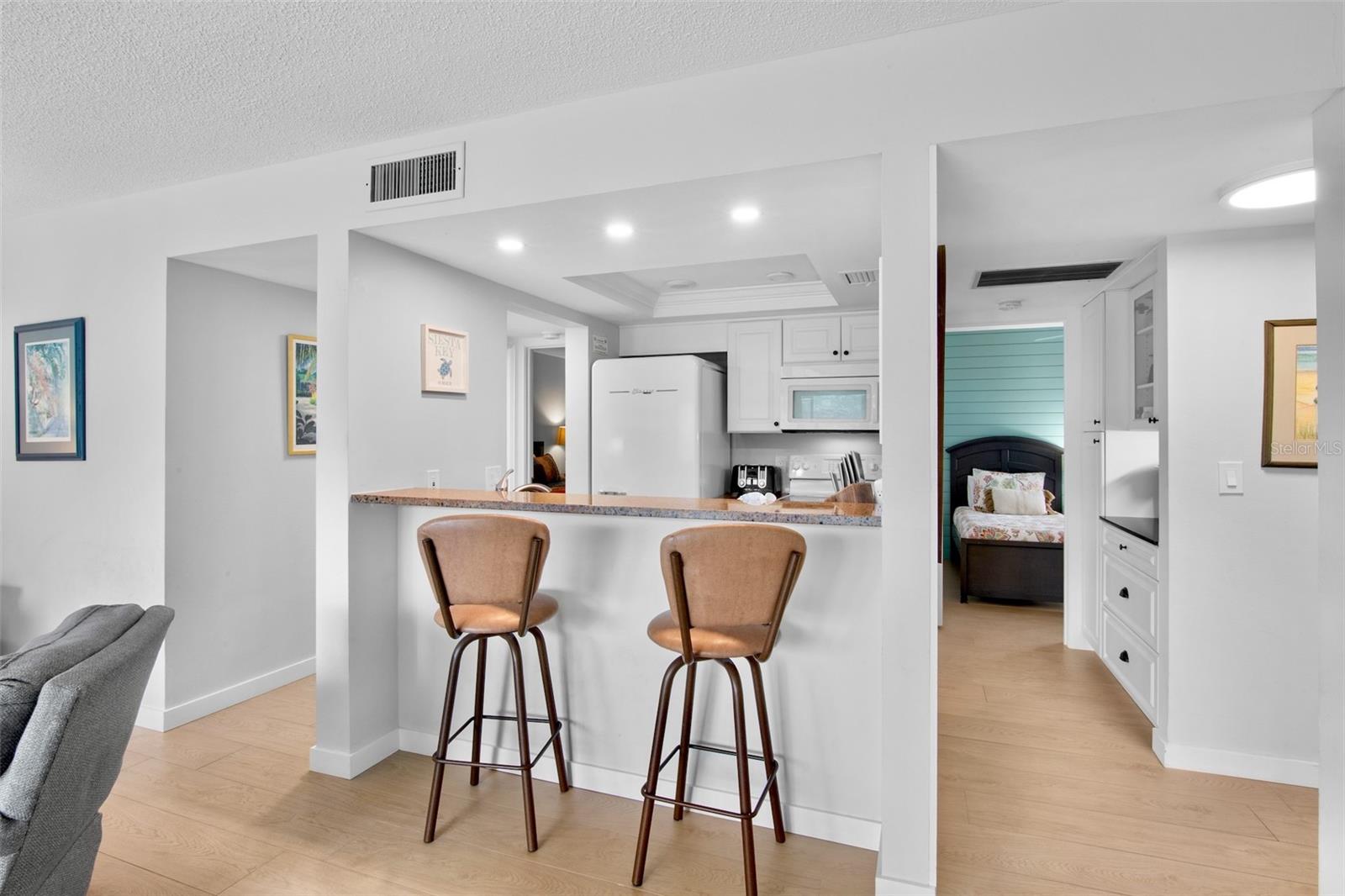1600 Cove Ii Unit 412, Sarasota, FL 34242