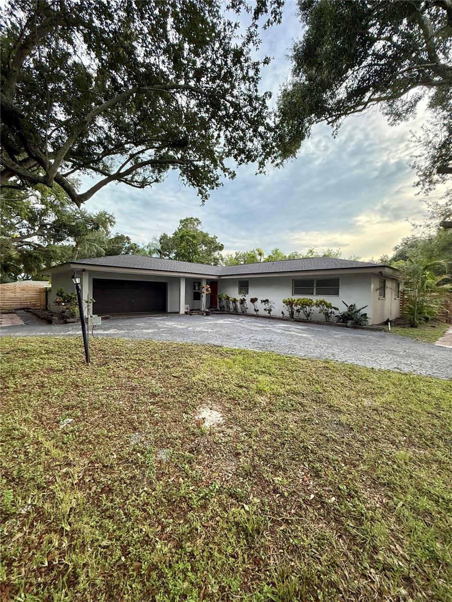 384 Lentz, Belleair Bluffs, FL 33770