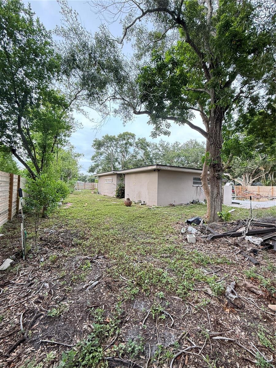 384 Lentz, Belleair Bluffs, FL 33770