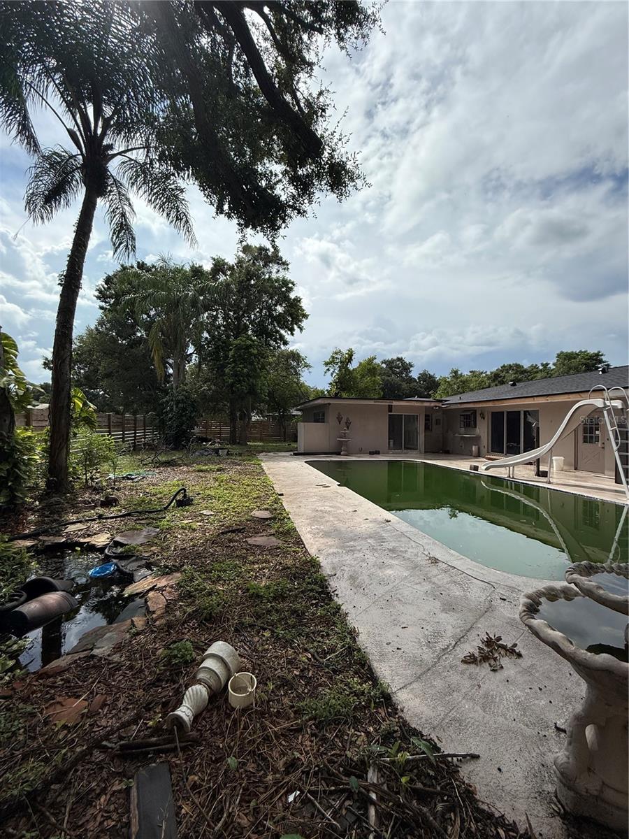 384 Lentz, Belleair Bluffs, FL 33770