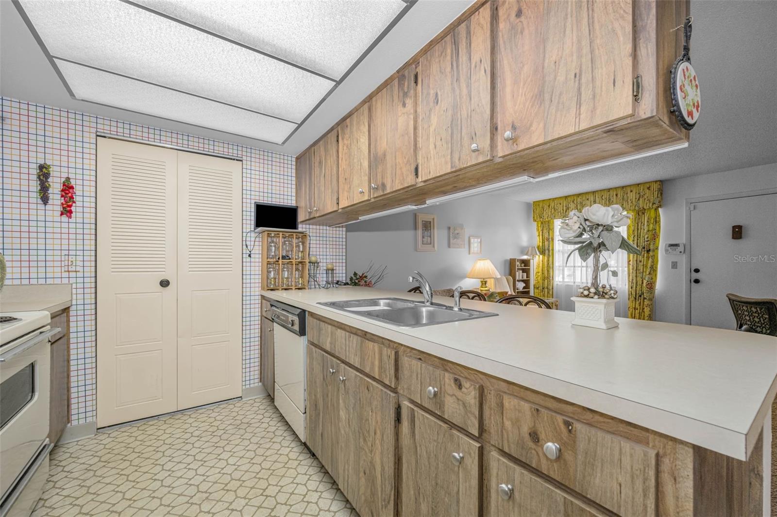 2400 Winding Creek Unit 17-103, Clearwater, FL 33761