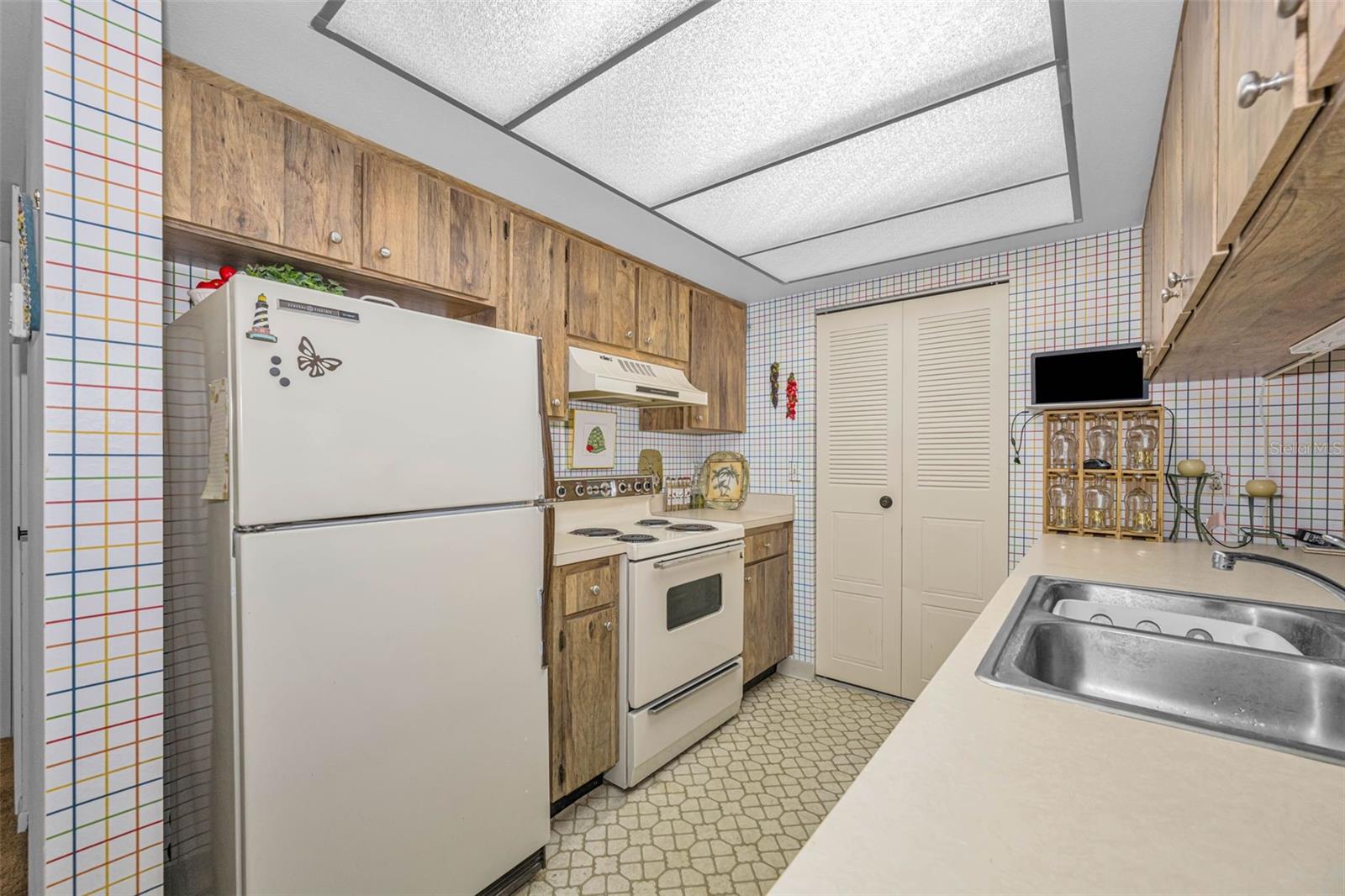 2400 Winding Creek Unit 17-103, Clearwater, FL 33761