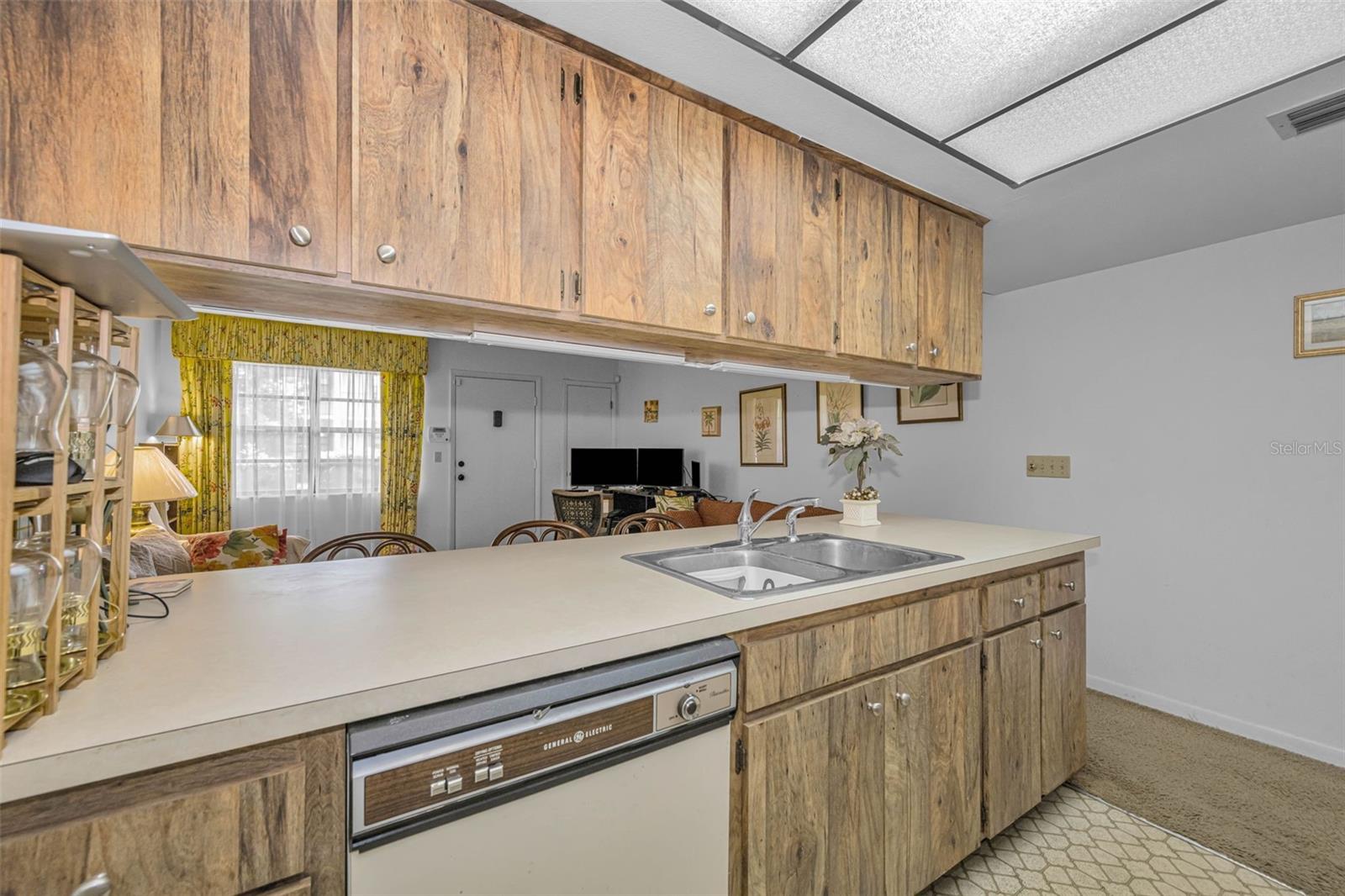 2400 Winding Creek Unit 17-103, Clearwater, FL 33761