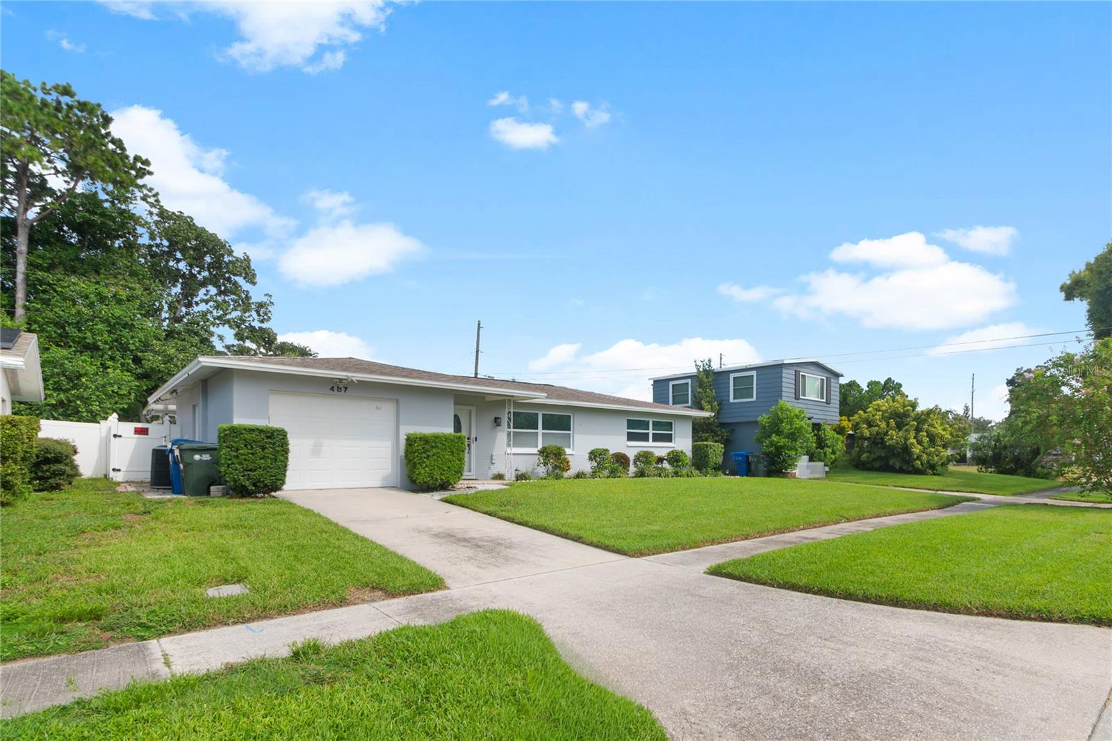 487 Lake Hill, Largo, FL 33771