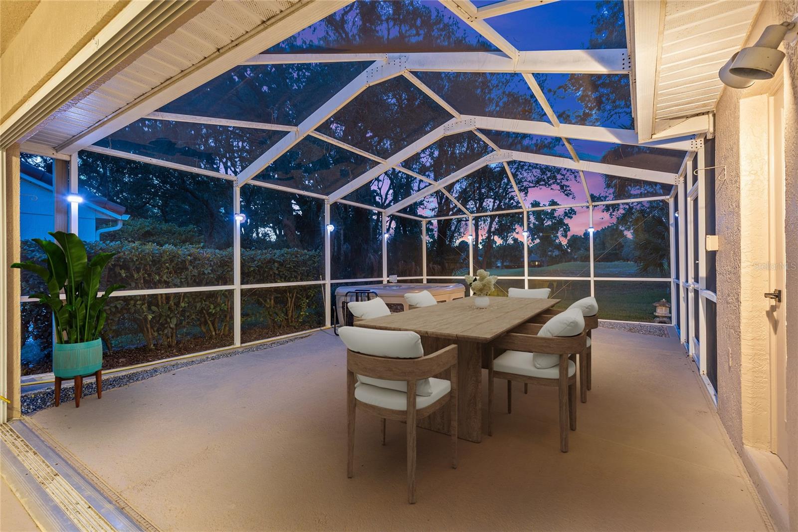 9387 French Quarters, Weeki Wachee, FL 34613