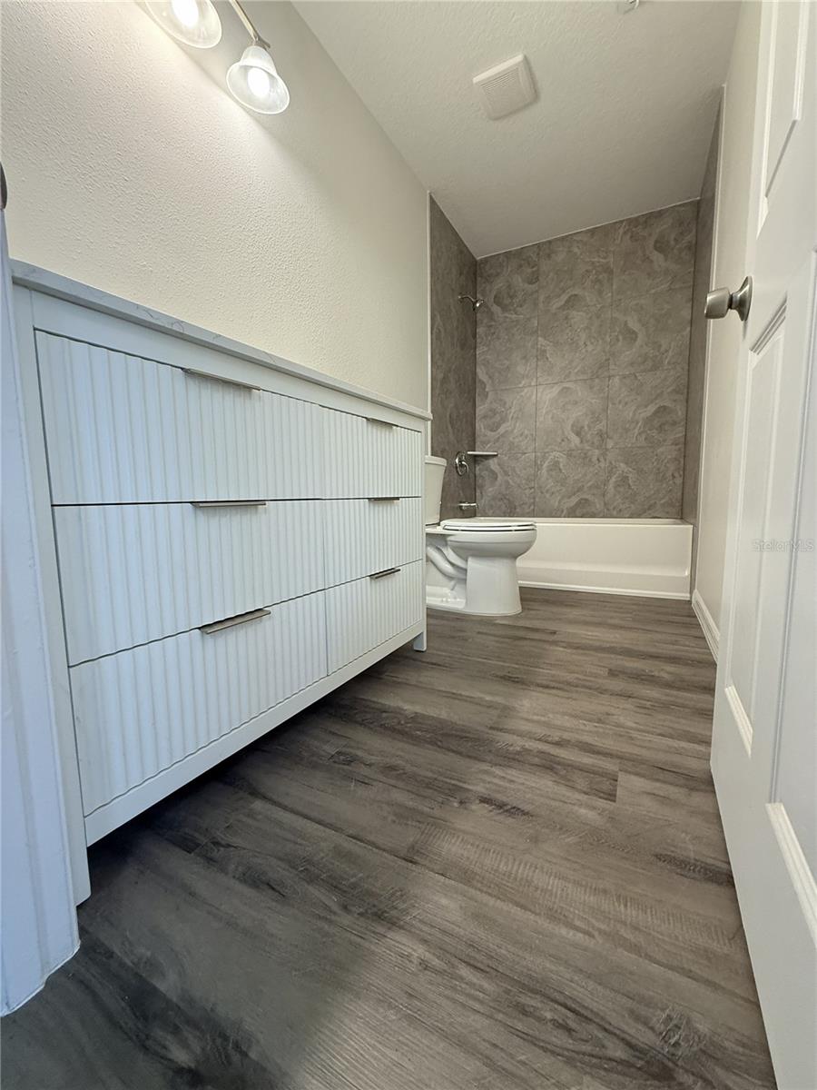 1013 6th, Bradenton, FL 34208