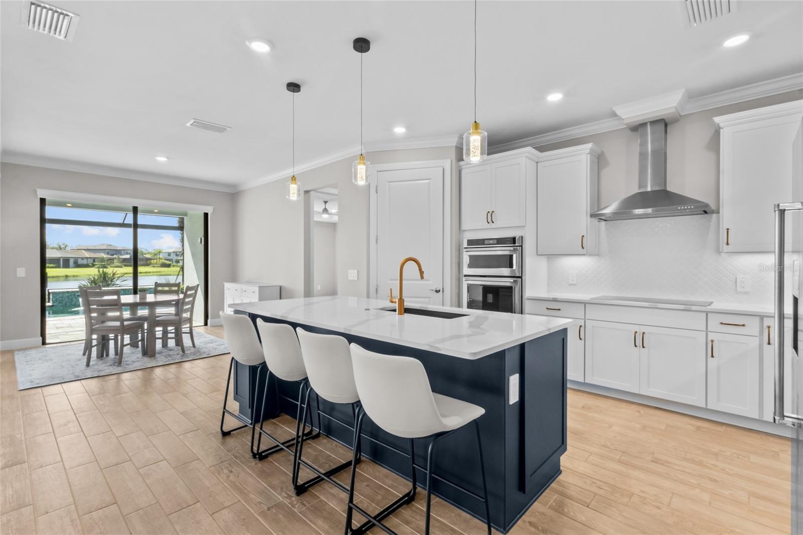 5755 Bluestar, Lakewood Ranch, FL 34211