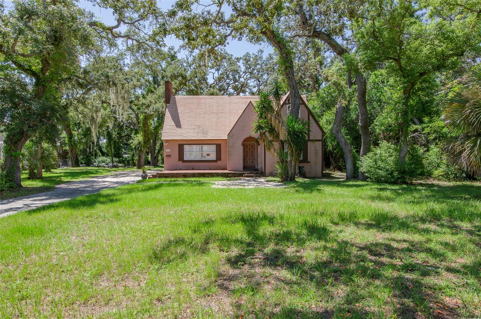 1510 22nd, St Petersburg, FL 33705