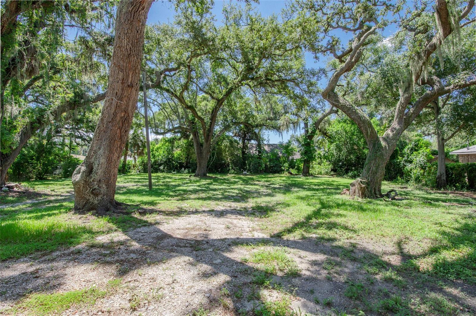1510 22nd, St Petersburg, FL 33705