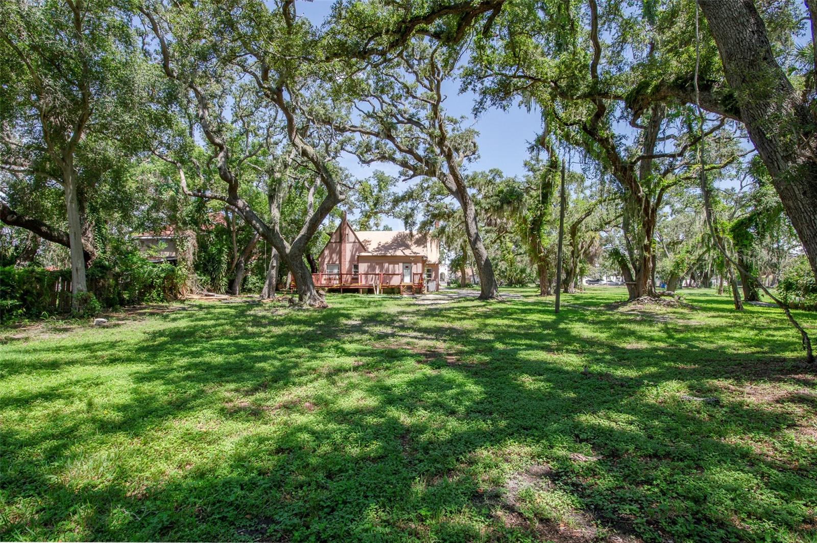 1510 22nd, St Petersburg, FL 33705