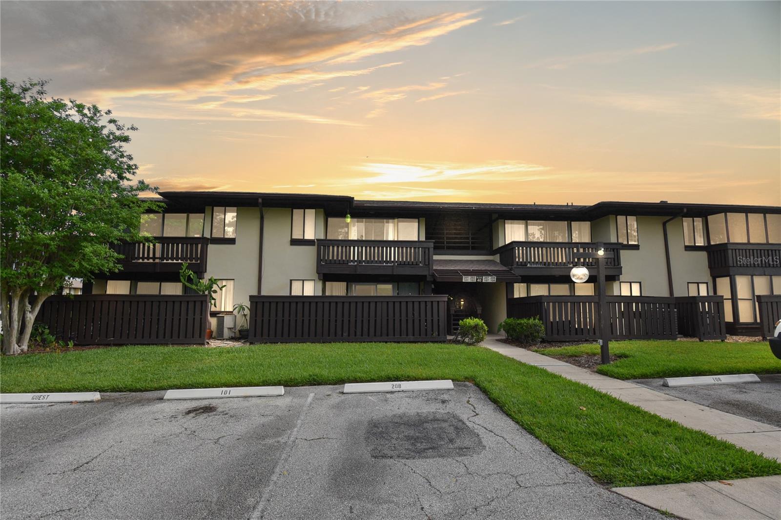40 Club House Unit 207, Palm Coast, FL 32137