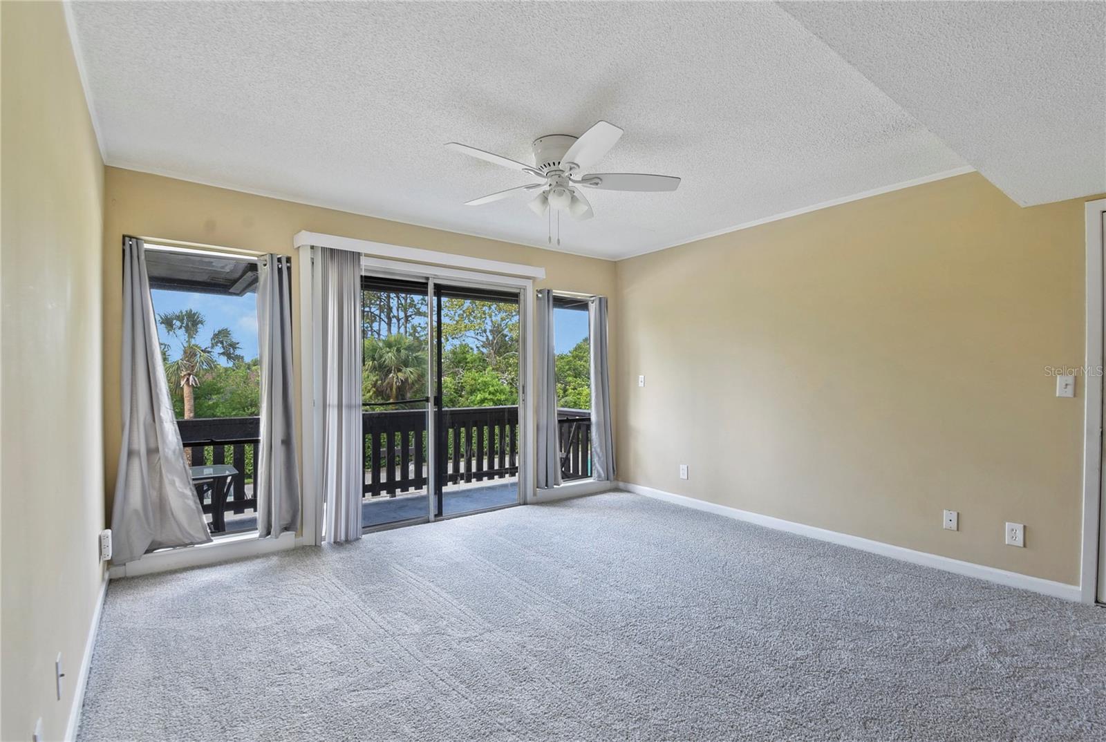 40 Club House Unit 207, Palm Coast, FL 32137