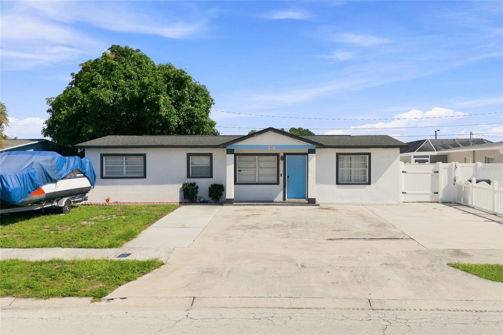 7805 Winston, Tampa, FL 33615