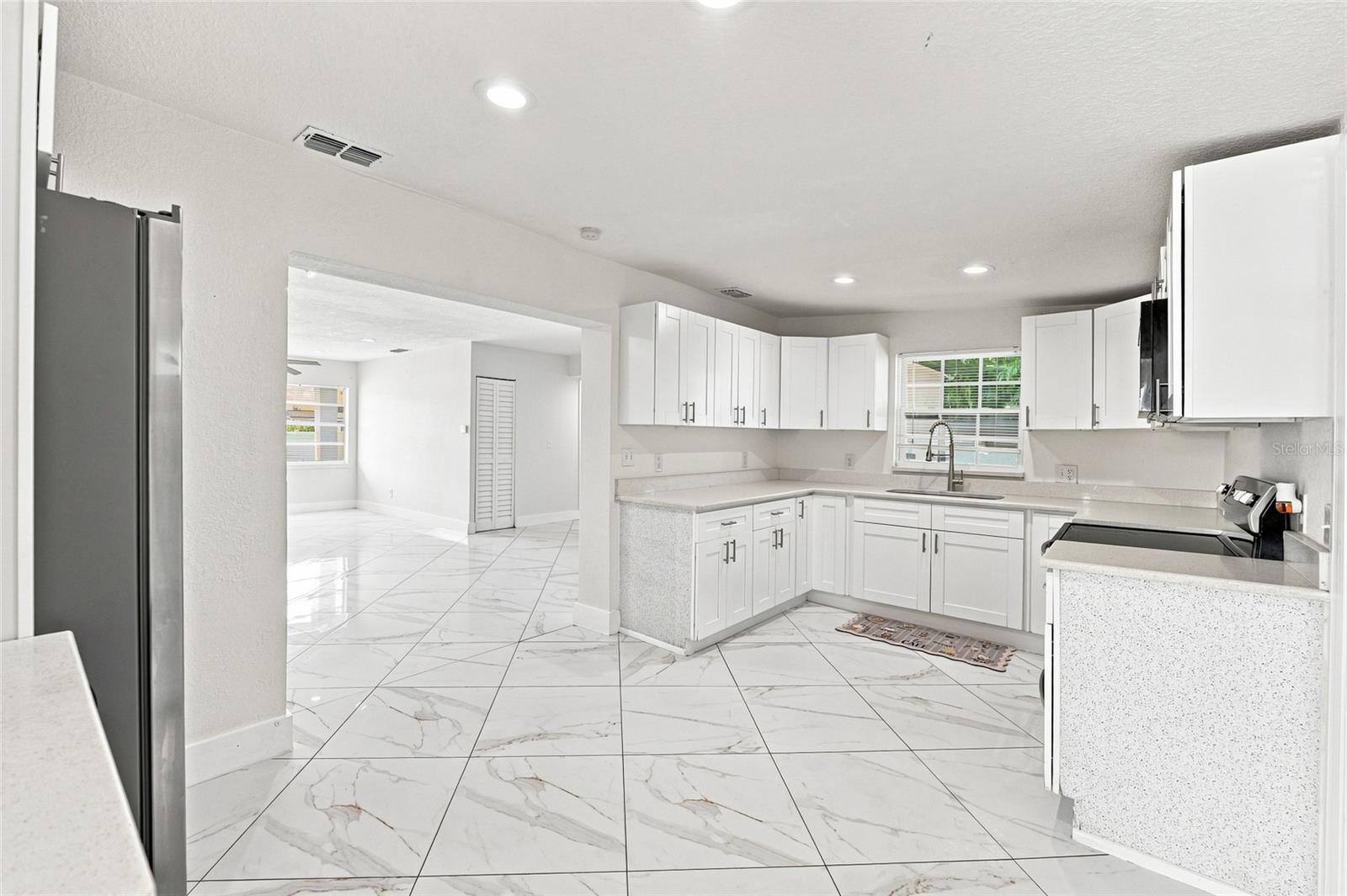 7805 Winston, Tampa, FL 33615