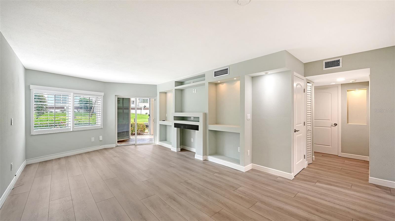 1300 Portofino Unit 103, Sarasota, FL 34242
