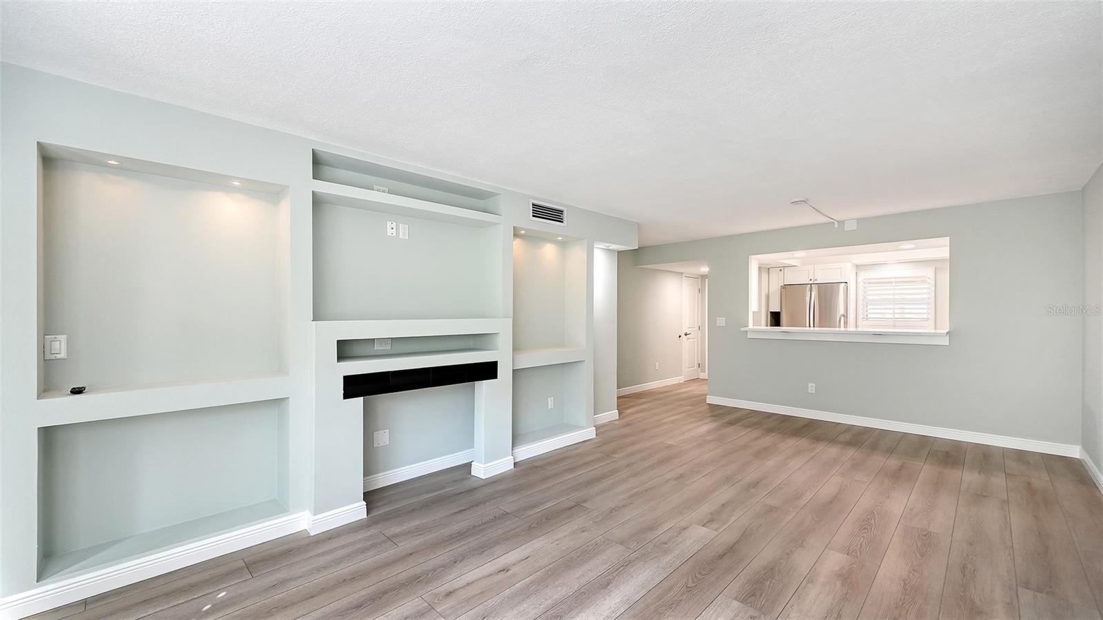 1300 Portofino Unit 103, Sarasota, FL 34242