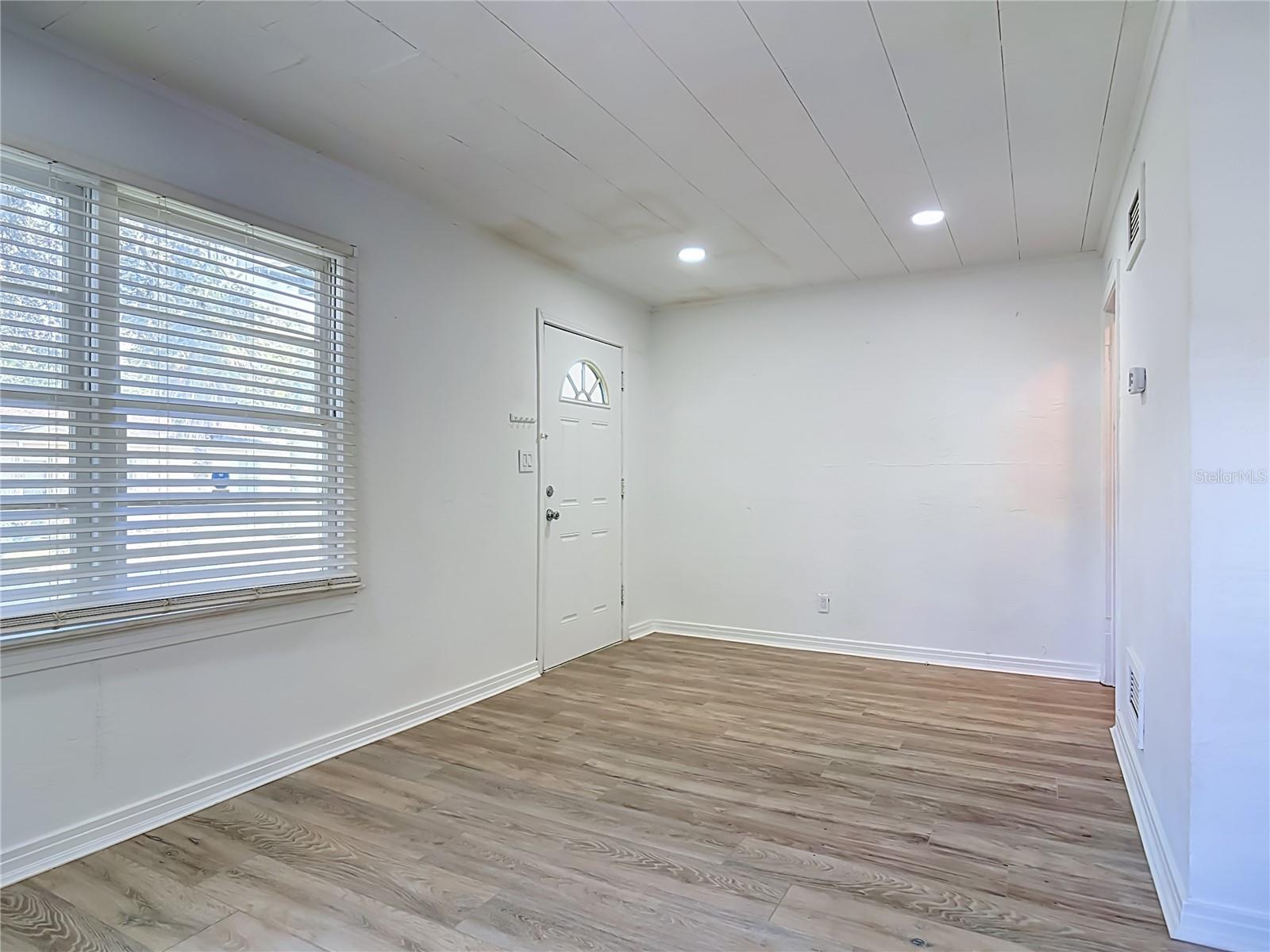 709 Edwards, Daytona Beach, FL 32114