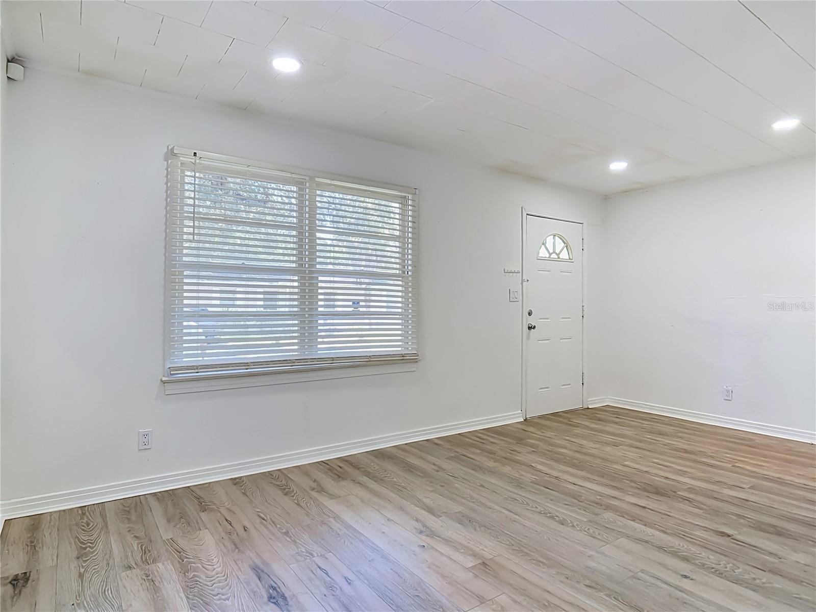709 Edwards, Daytona Beach, FL 32114