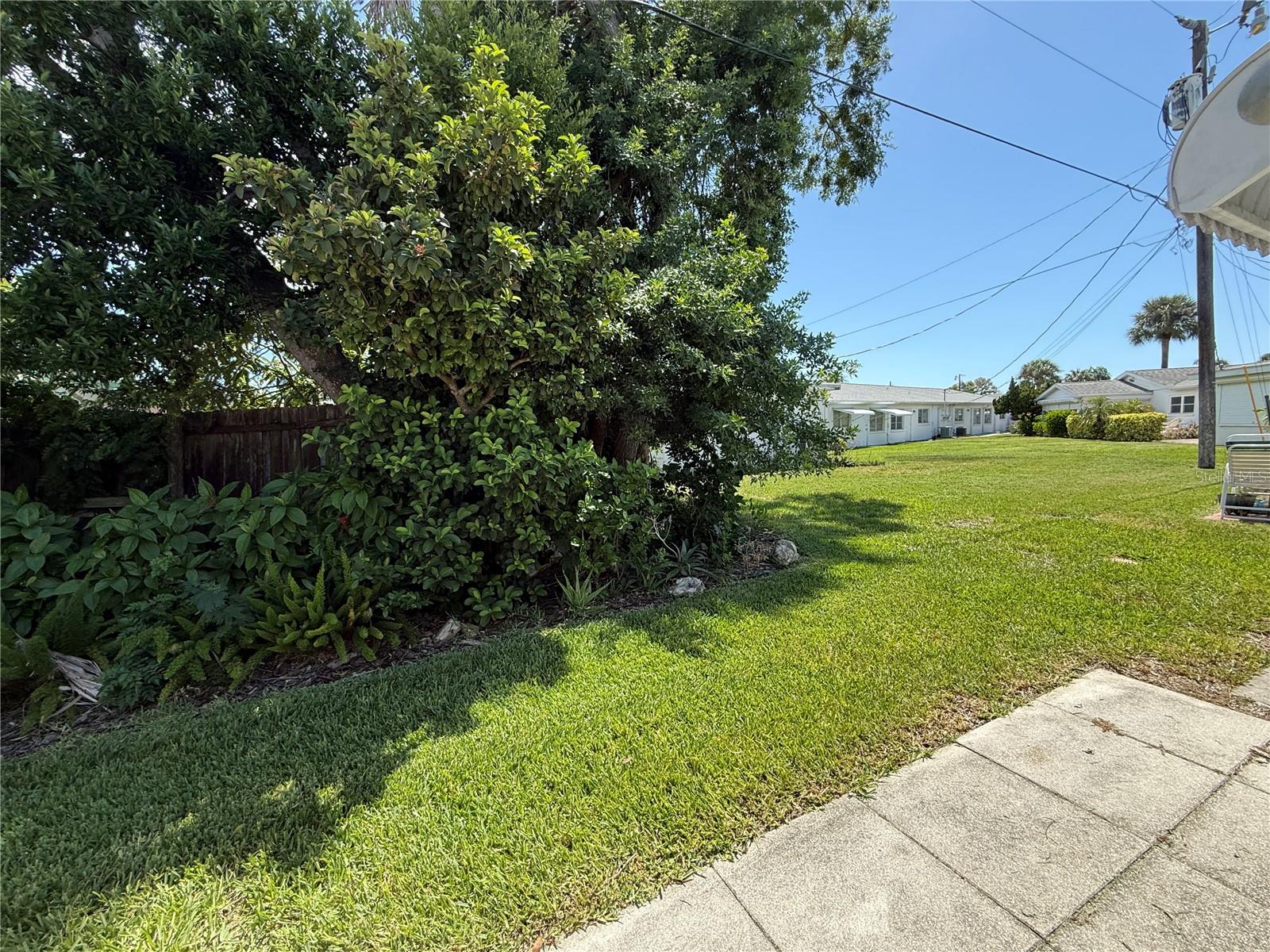 6105 Coral, Bradenton, FL 34207