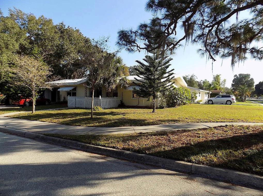 2695 East, Sarasota, FL 34239