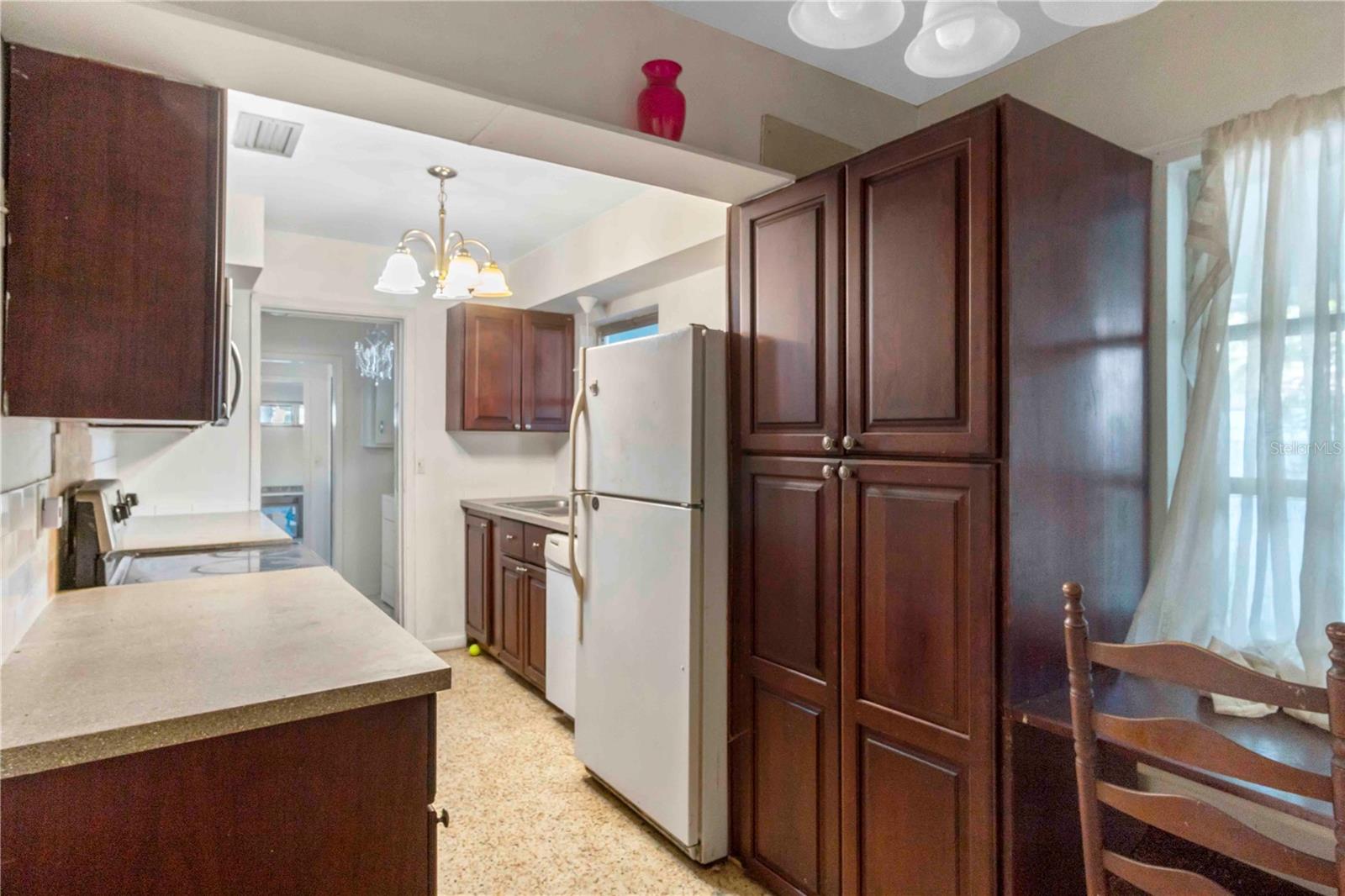 2695 East, Sarasota, FL 34239