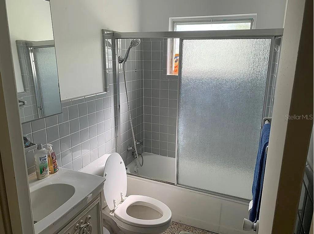 2695 East, Sarasota, FL 34239