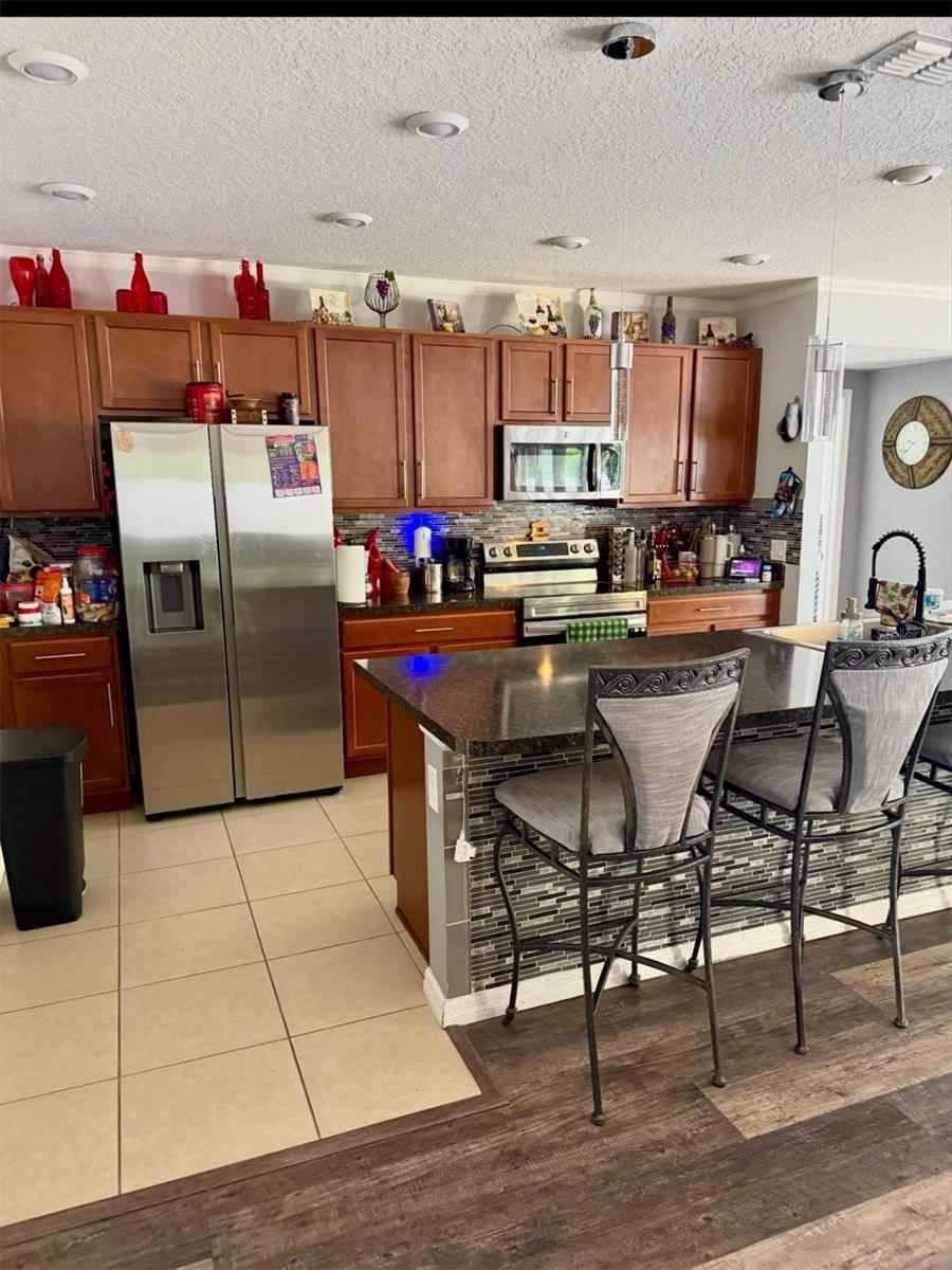2464 Addison Creek Dr, Kissimmee, FL 34758