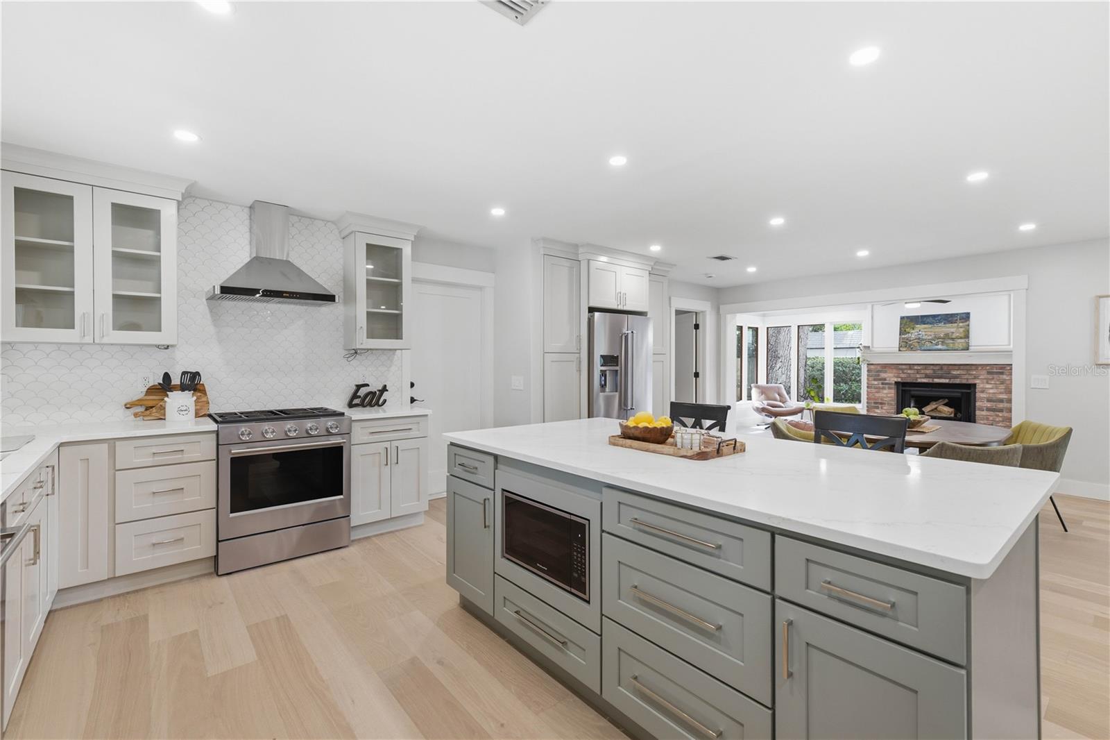 2218 Hennesen, Clearwater, FL 33764