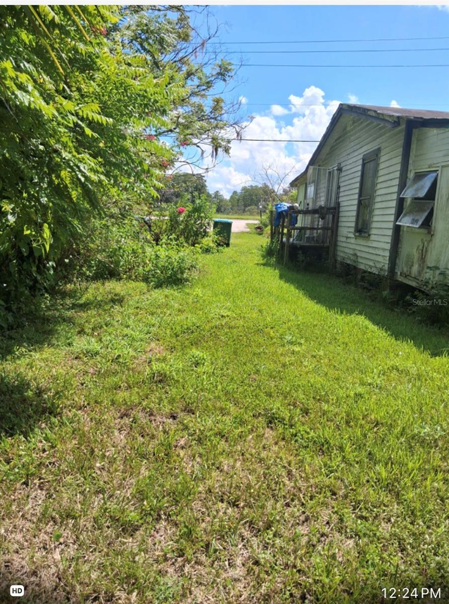 438 State Road 415, Osteen, FL 32764