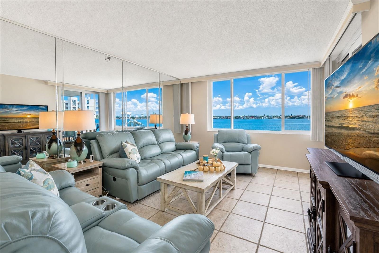 6287 Bahia del Mar Unit 401, St Petersburg, FL 33715