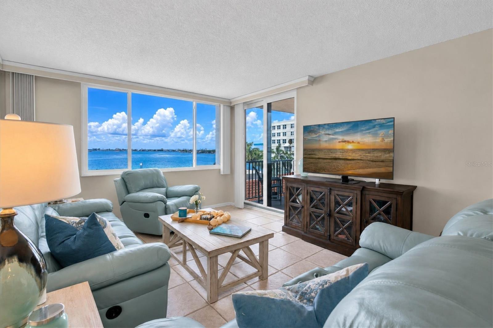 6287 Bahia del Mar Unit 401, St Petersburg, FL 33715