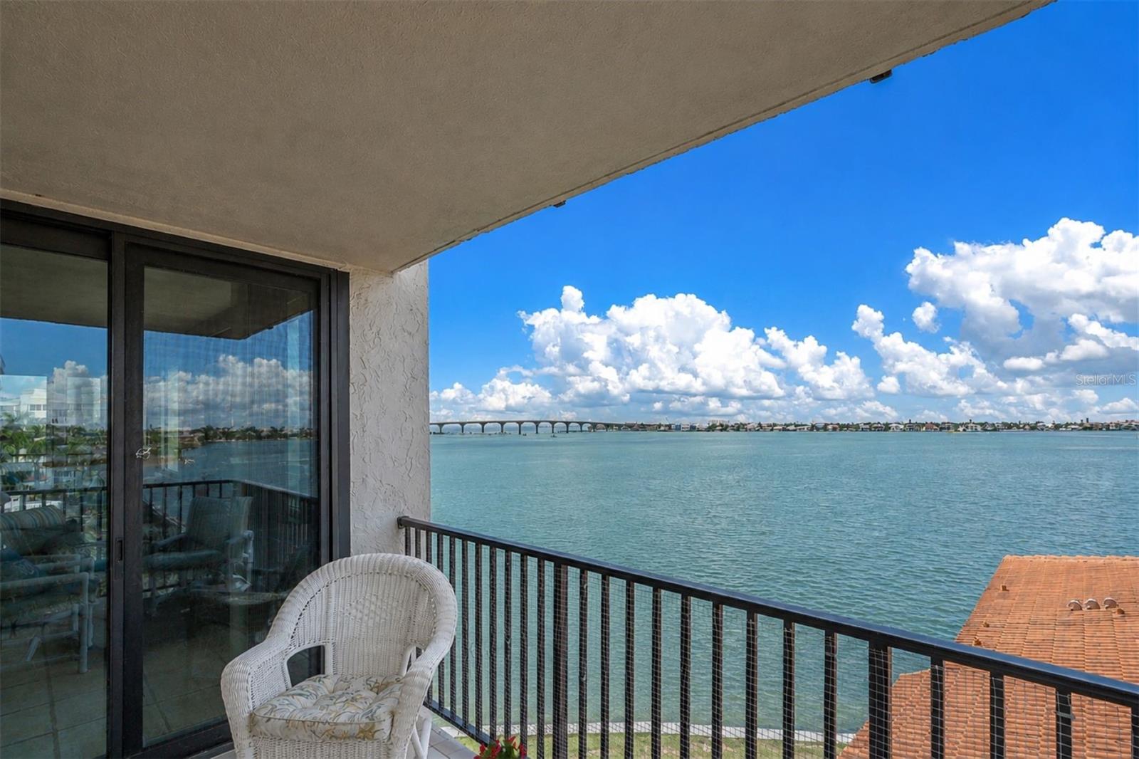 6287 Bahia del Mar Unit 401, St Petersburg, FL 33715