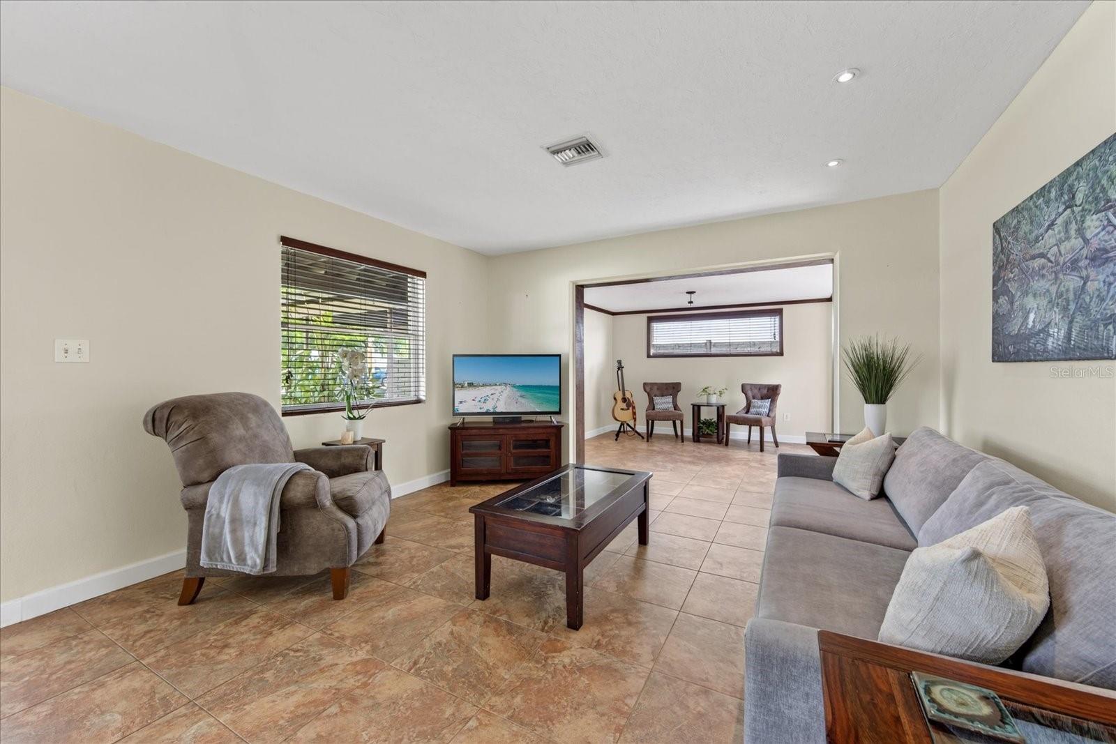 2350 Loma Linda, Sarasota, FL 34239