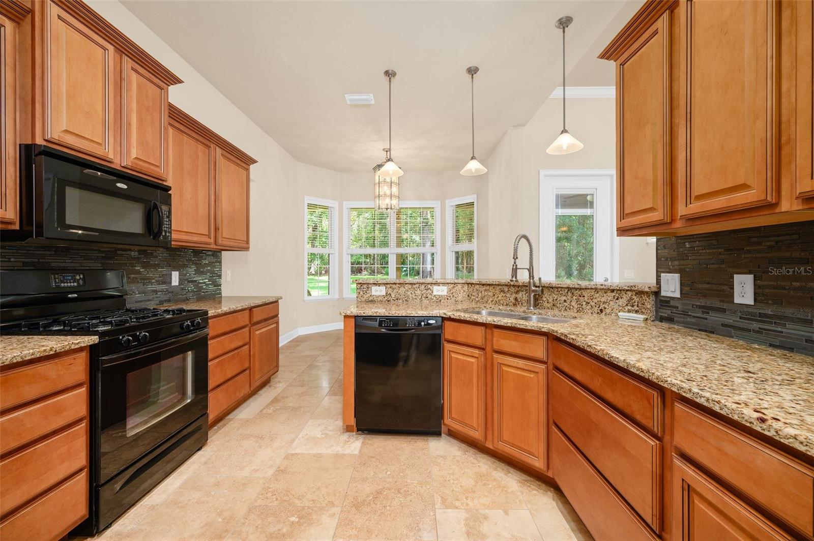 7560 White Oaks, Alachua, FL 32615