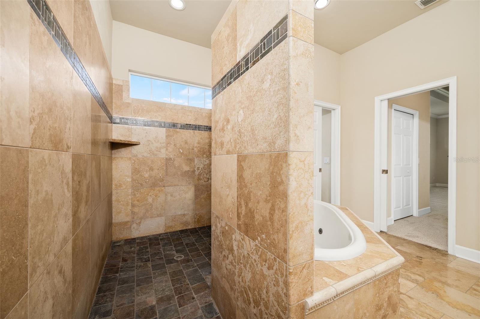 7560 White Oaks, Alachua, FL 32615